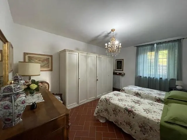 Апартаменты Appartamento In Villa - Maria Grazia Скарперия